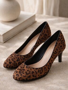NEW Etienne Aigner Ethel Calf-hair Leopard Pumps 9